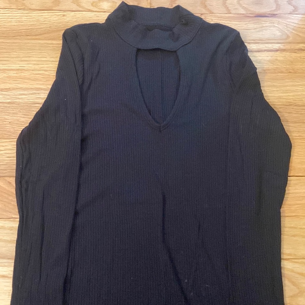 Hollister Black Top